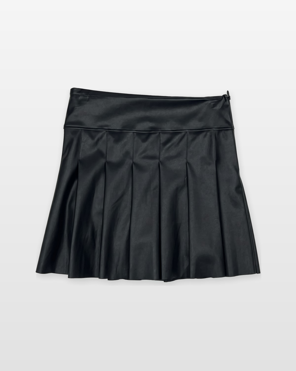 FALDA SHORT CUERO GUANTE · Negro